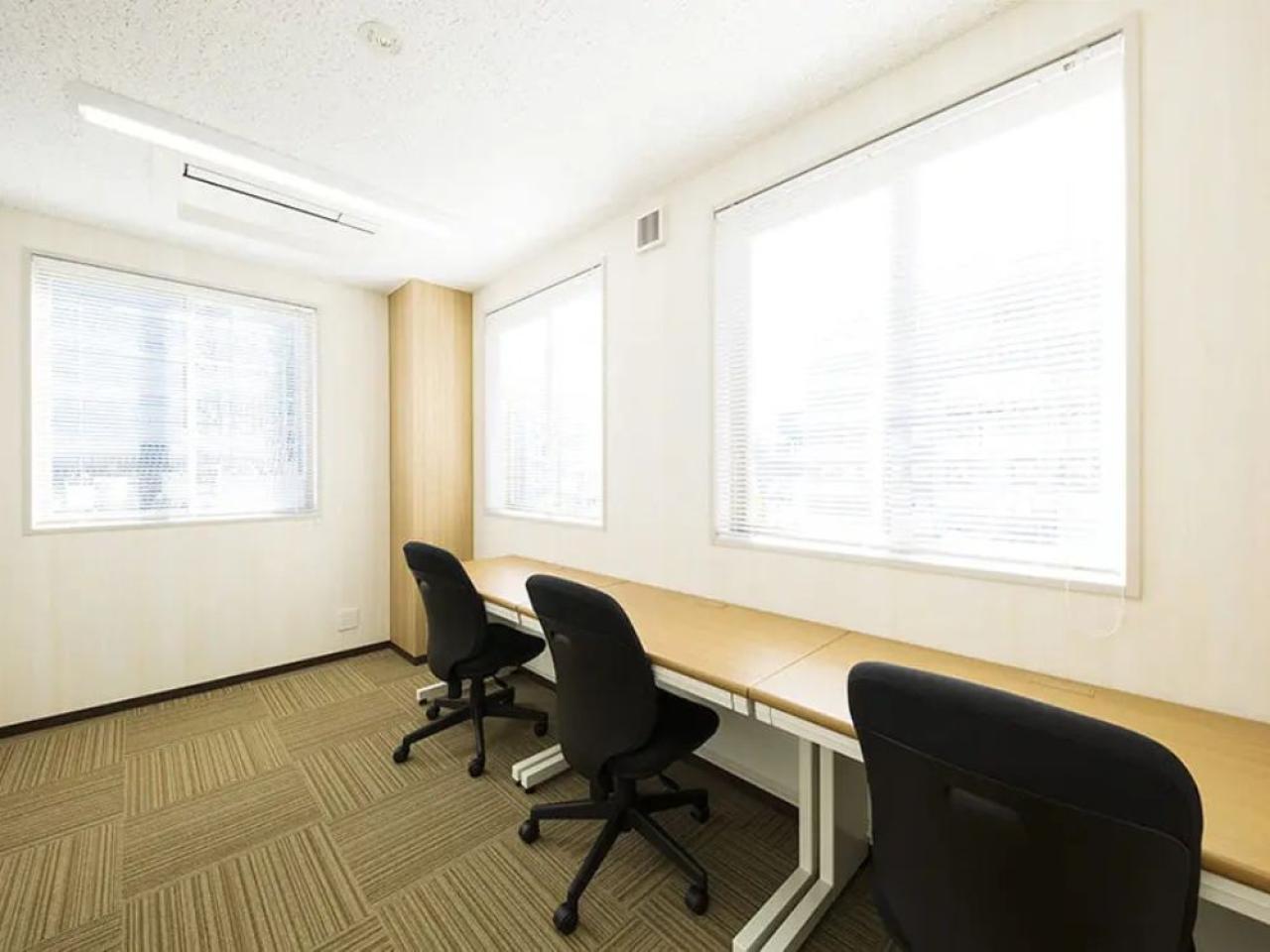 天翔オフィス新橋赤レンガ通り