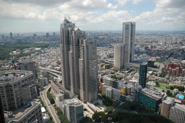 新宿御苑の緑も楽しめる新宿エリアで1階利用可のオフィスをチェック