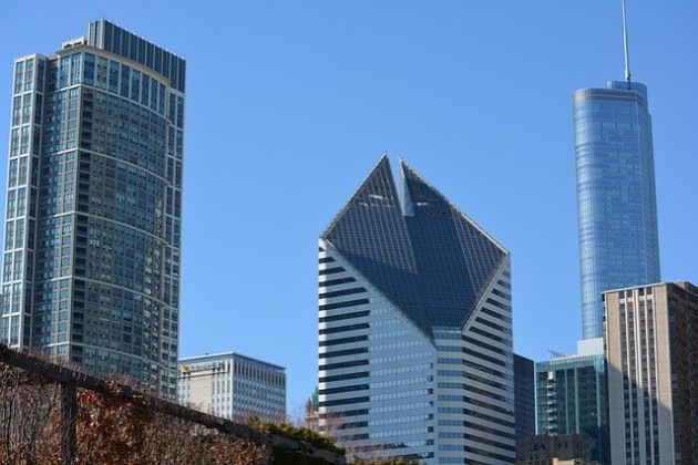 【空室あり】落ち着いた街の雰囲気になじむ新宿区四谷の快適最上階賃貸オフィス